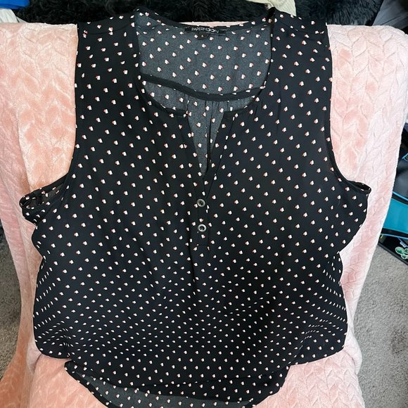 Papermoon Tops - NWOT Papermoon Women's Sleeveless Blouse